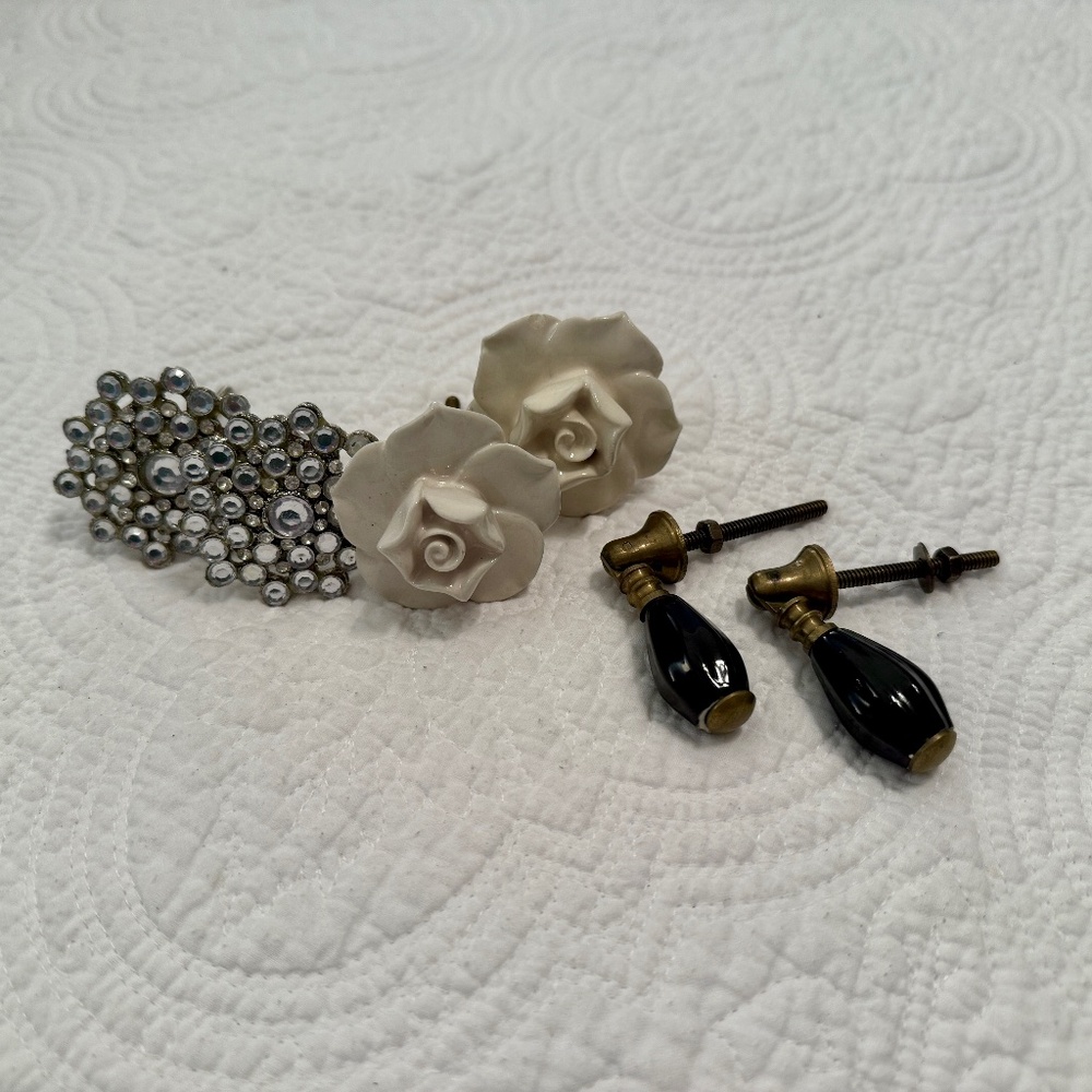 Anthropologie Knobs - Set of 6 (Discontinued)